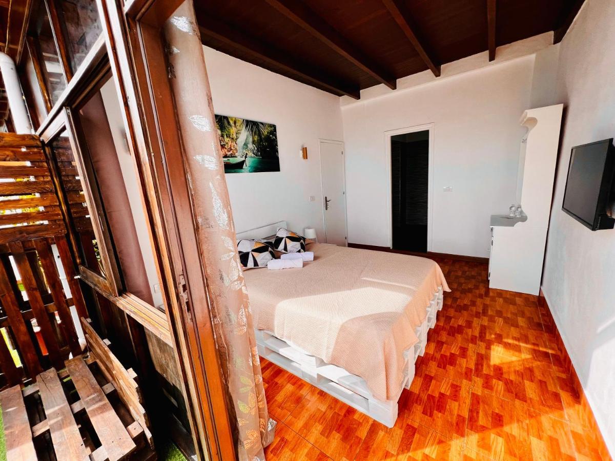 Bed and Breakfast El Jardin De Iris Санта-Крус-де-Тенерифе Экстерьер фото